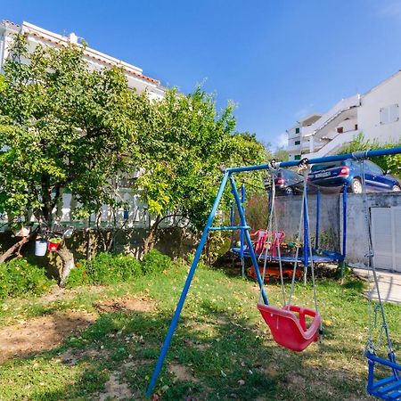 Apartments Pela Lopar Εξωτερικό φωτογραφία
