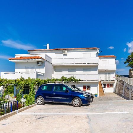 Apartments Pela Lopar Εξωτερικό φωτογραφία