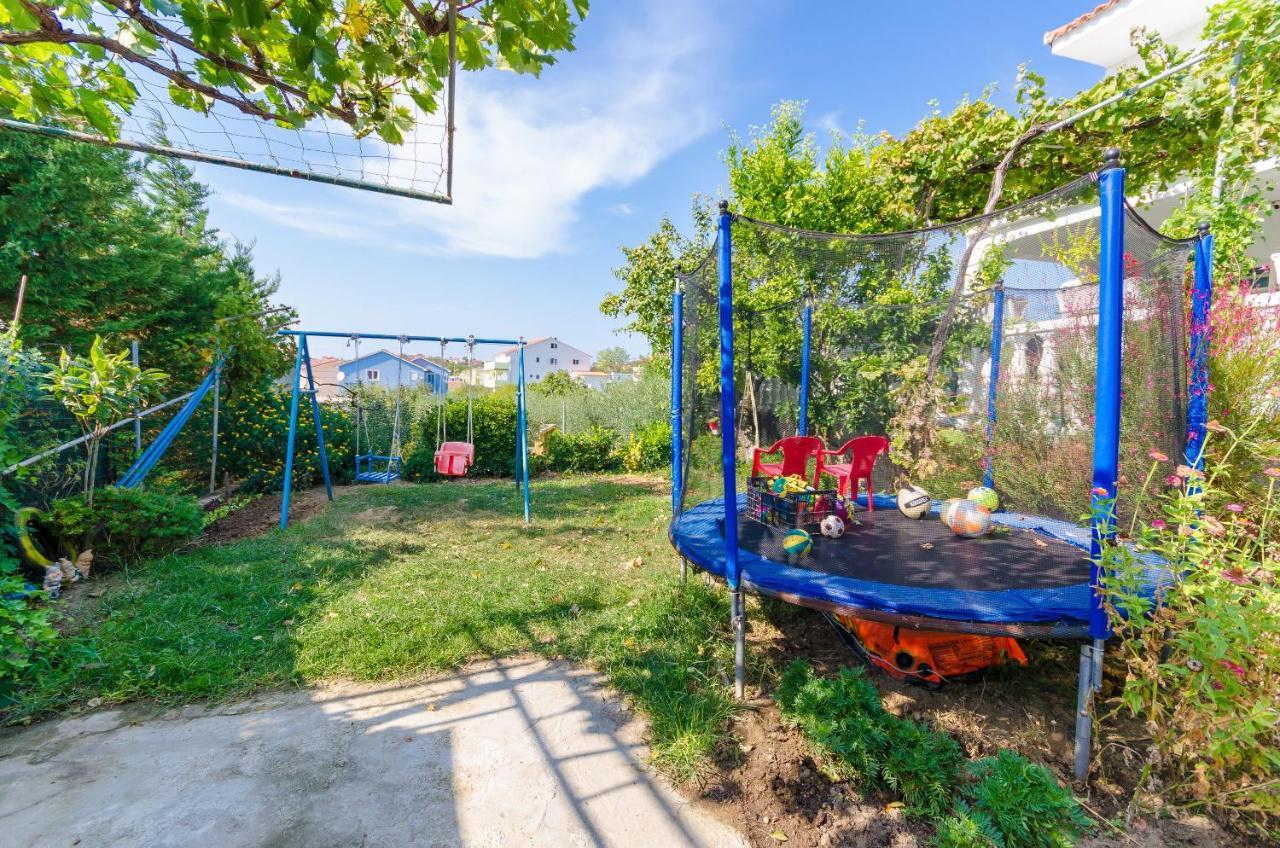 Apartments Pela Lopar Εξωτερικό φωτογραφία