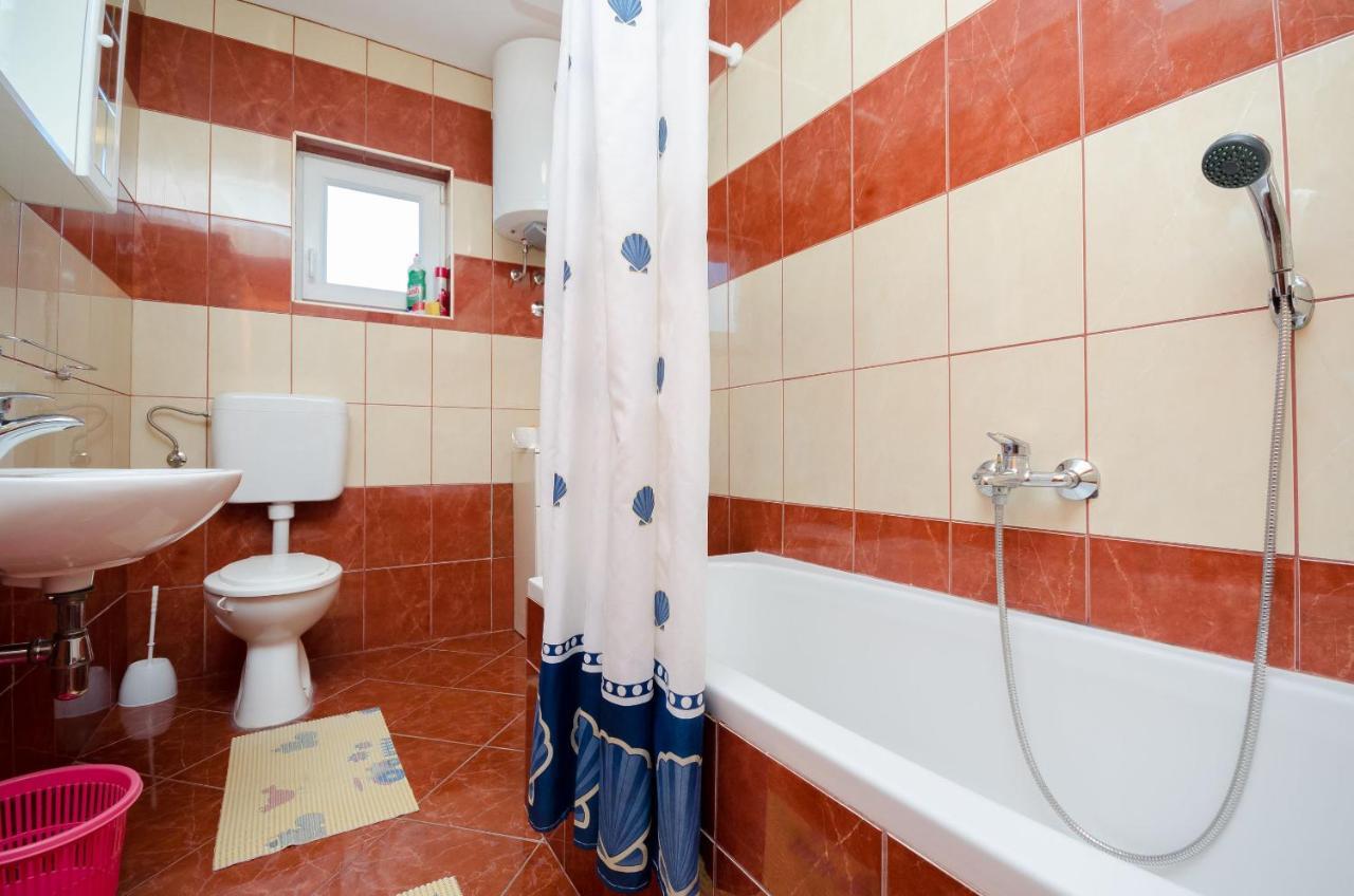 Apartments Pela Lopar Εξωτερικό φωτογραφία