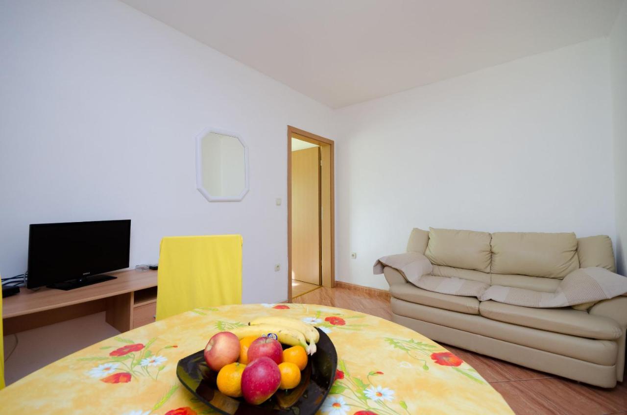 Apartments Pela Lopar Εξωτερικό φωτογραφία