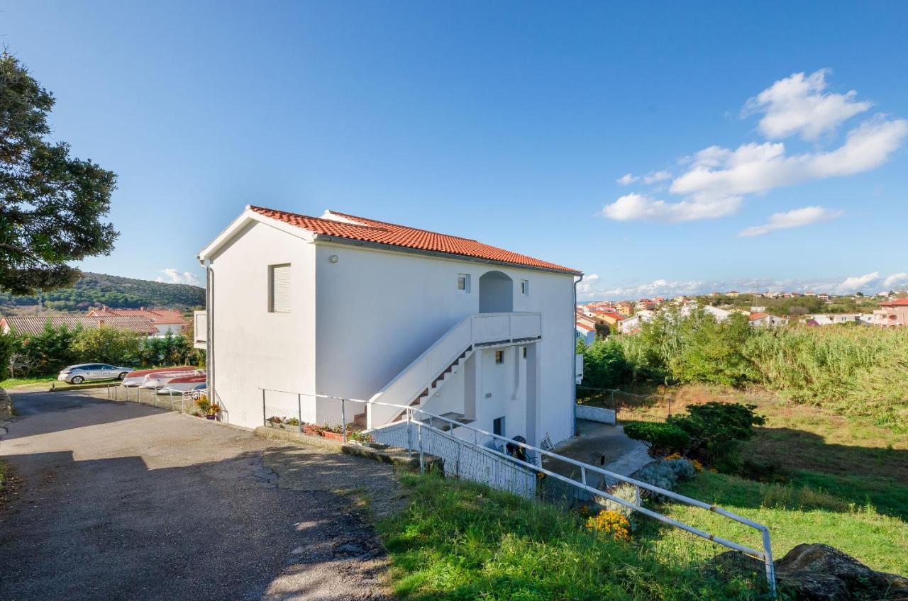 Apartments Pela Lopar Εξωτερικό φωτογραφία